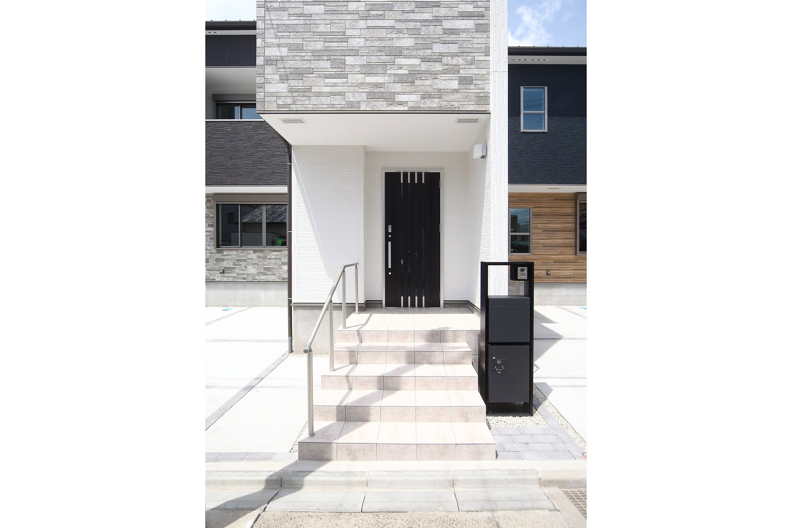 玄関アプローチ