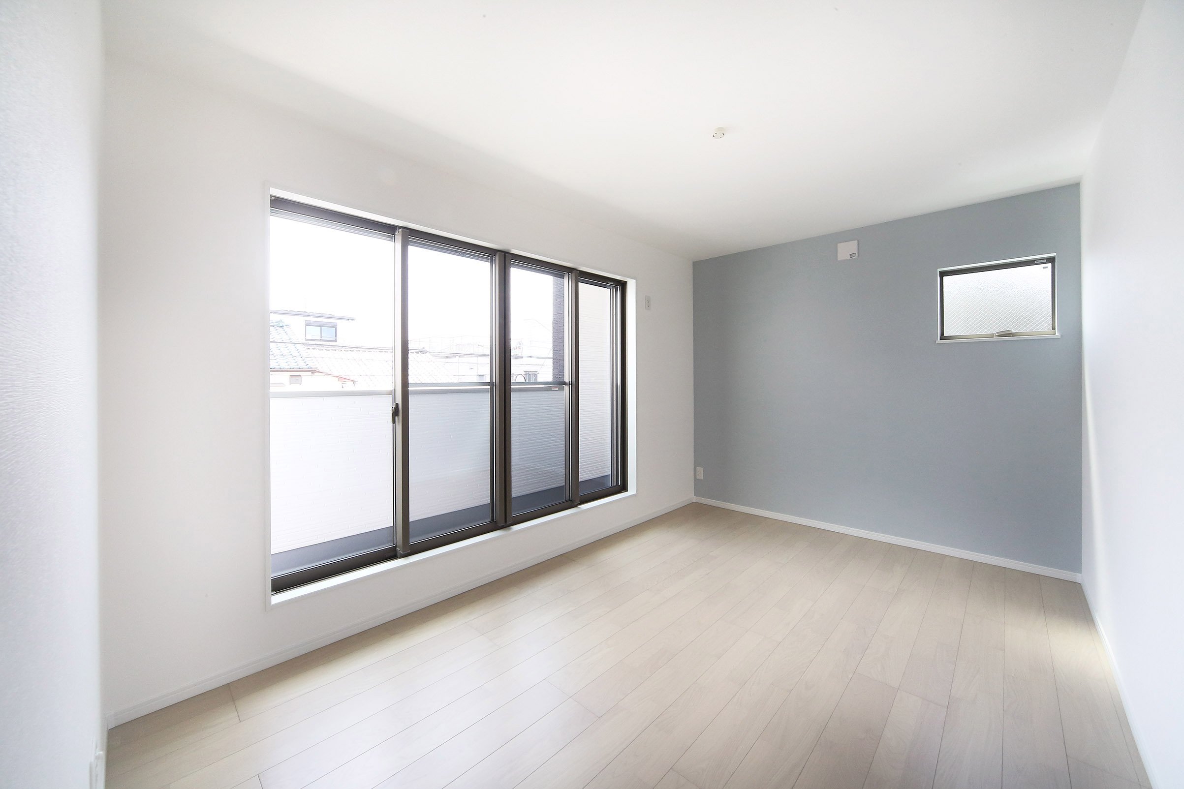 ウォークインクローゼットを備えた2階7.5帖洋室