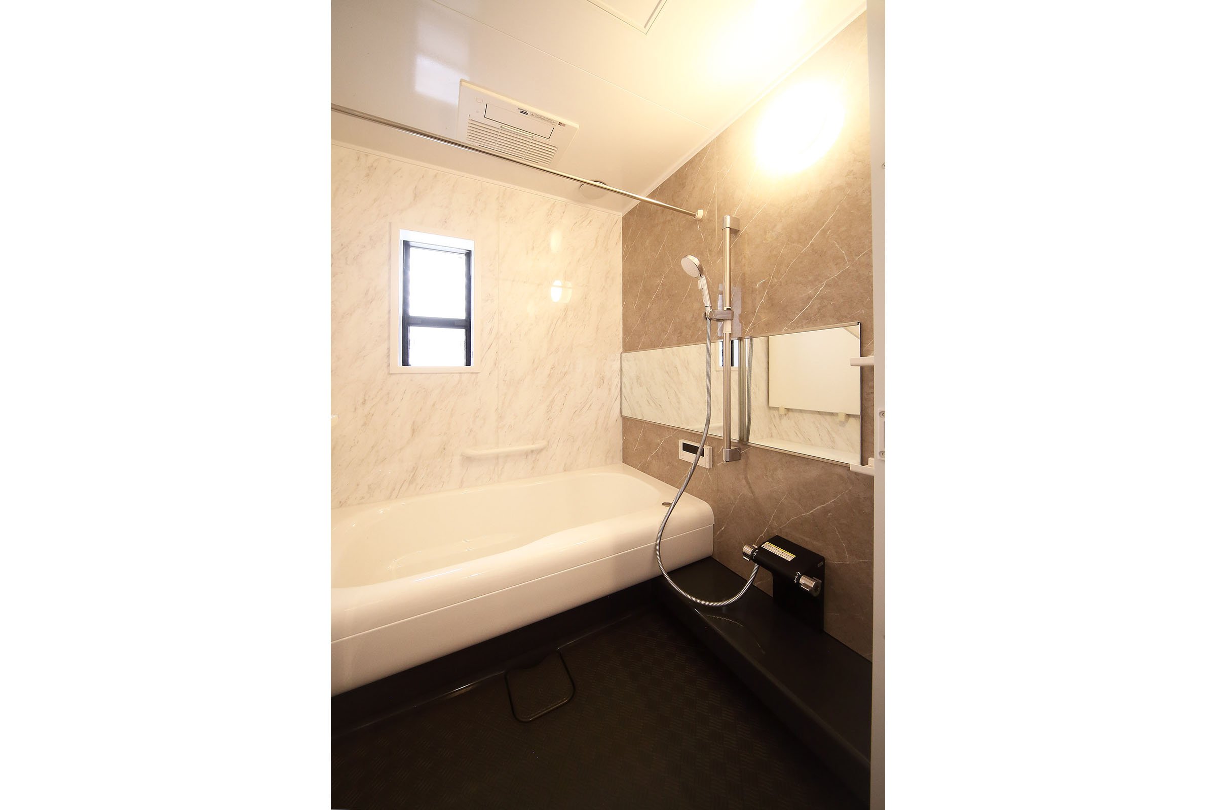 高機能・安心構造のユニットバス