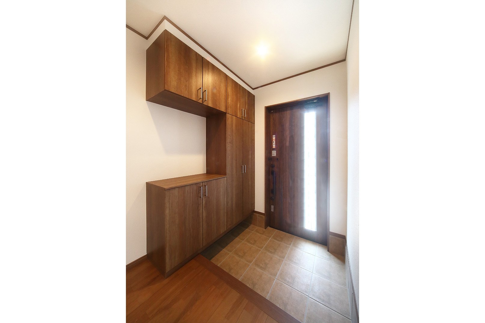 使い勝手の良い玄関収納